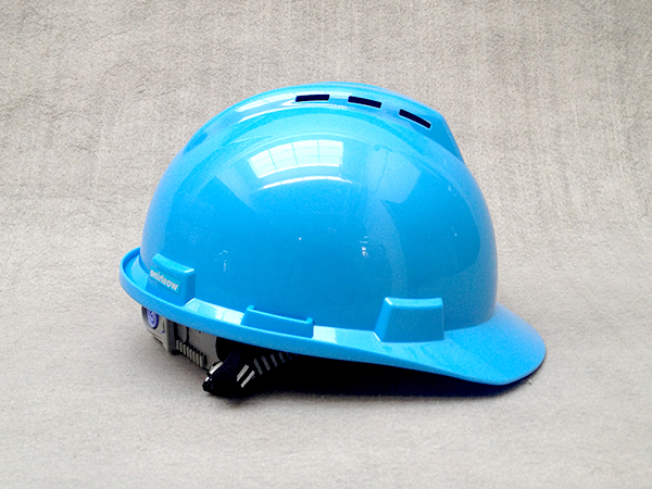 華信安全為您解答建筑安全帽有多少類？